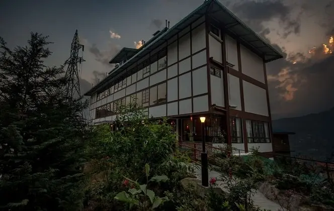Hotel 100 Petals