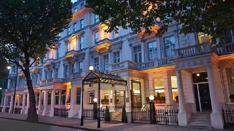 100 Queen's Gate Hotel, Curio Collection by Hilton