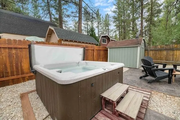 101 - Baby Bear Cabin - Spa
