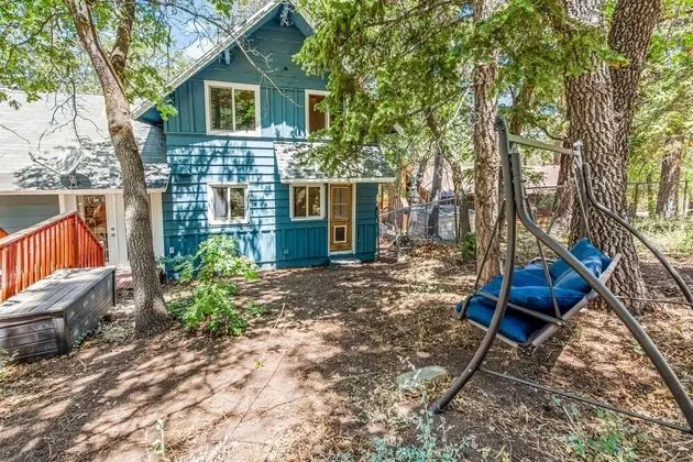 102 - Blue Cozy Cabin - Dış Mekan