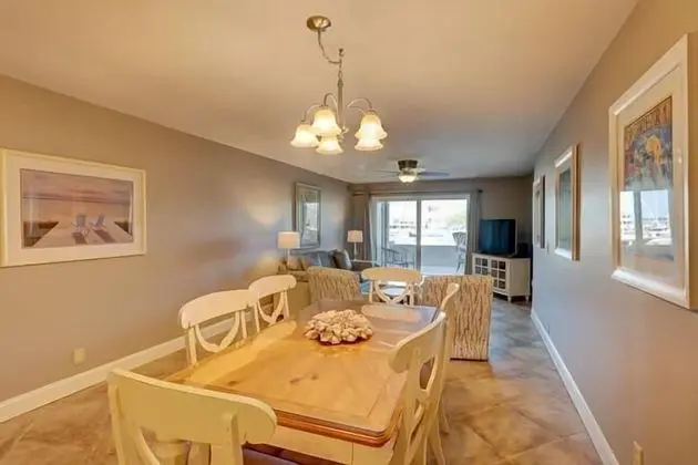 1020 Caravel at The Sea Pines Resort - Mutfak