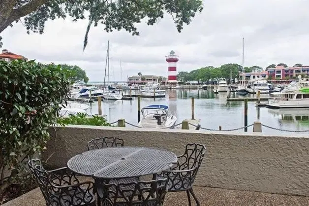 1023 Caravel Court at The Sea Pines Resort - Oda Manzaraları