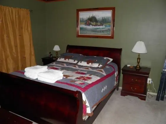 1028 Silverwood Circle - Oda