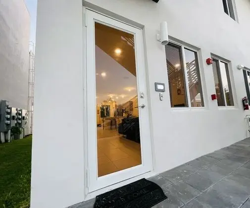 10300 Corner House by MIA Best of Doral - Dış Mekan