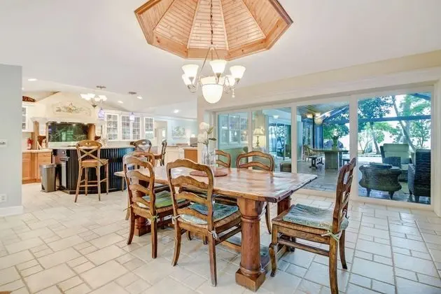 1034 Dolphin Dr - Mutfak