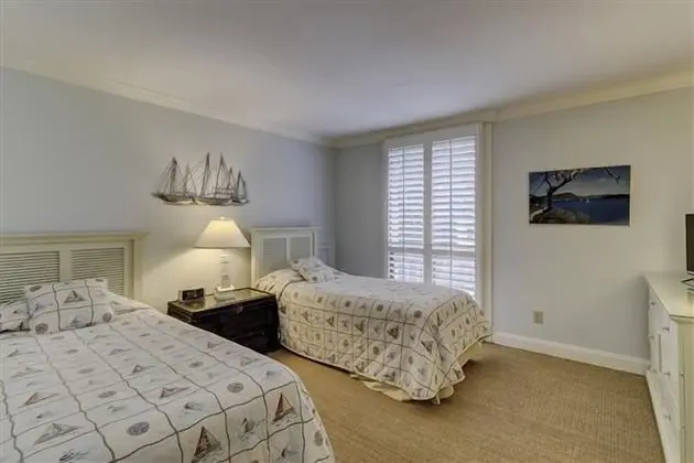 1038 Caravel Court at The Sea Pines Resort - Oda