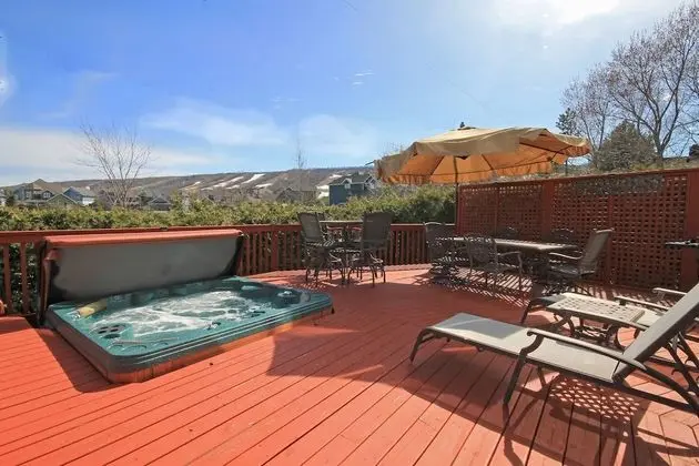106 Birchview