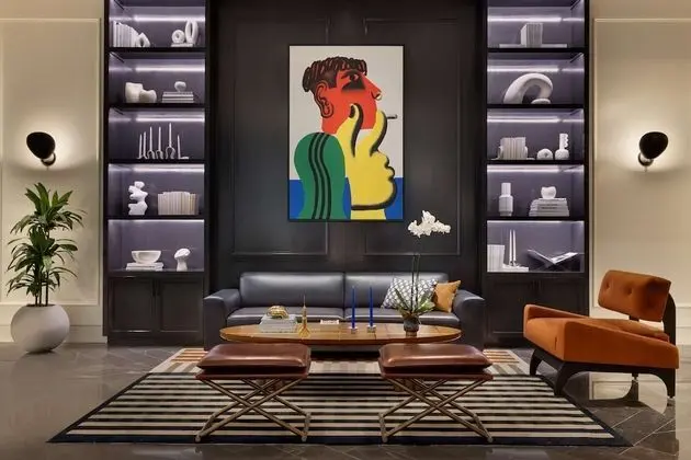 106 Jefferson Huntsville, Curio Collection by Hilton - Lobi