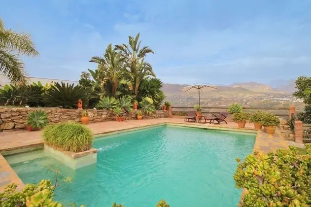 1079 Villa la Alberca