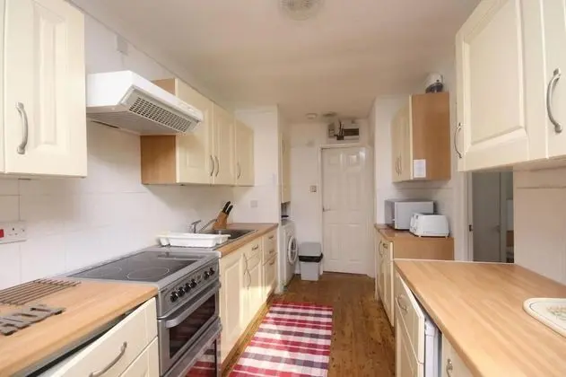 10A Medmerry Park 2 Bedroom Chalet - Oda