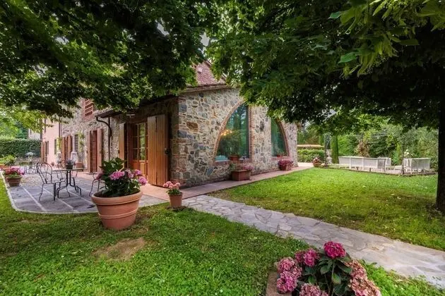 11 Bedrooms Luxury Farmhouse Private Pool Jacuzzi Private Tennis - Oda