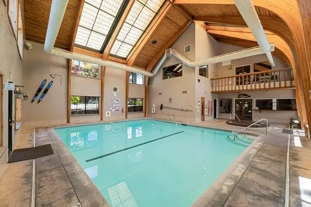 110 - Viking Bear Lair Lakeside Condo - Havuz