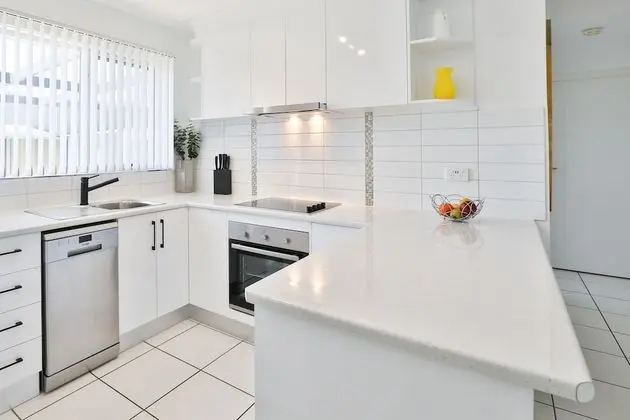 112 Olive Apartments - Mutfak