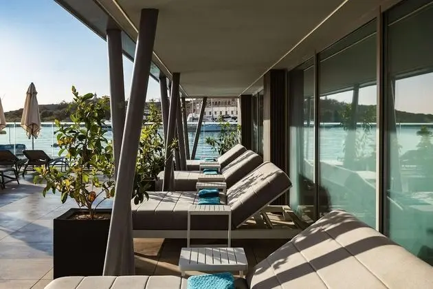 115 The Strand Hotel by NEU Collective - Havuz