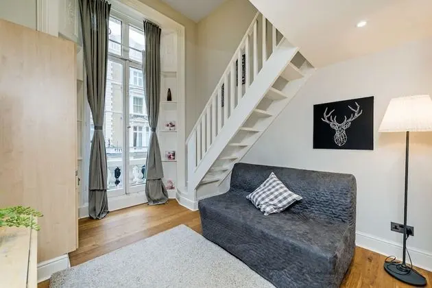 12 43 Clanricarde Gardens