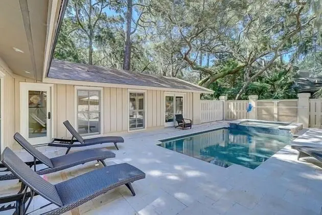 12 Baynard Cove at The Sea Pines Resort - Havuz