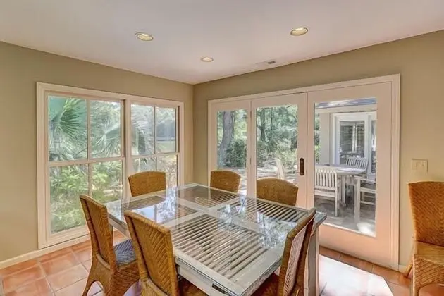 12 Baynard Cove at The Sea Pines Resort - Mutfak