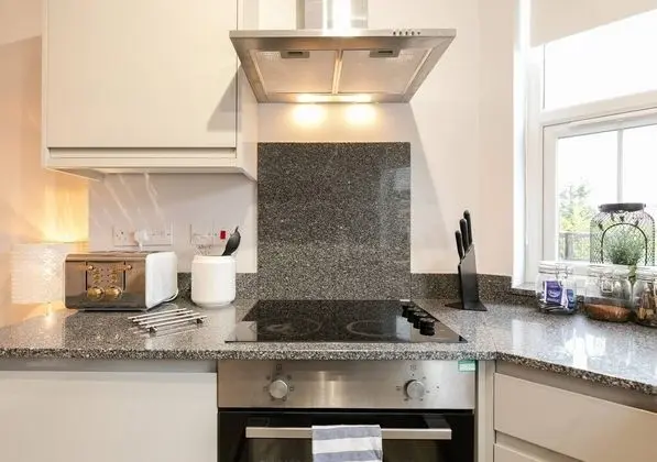 12 Helena Luxury Serviced Apartment - Mutfak