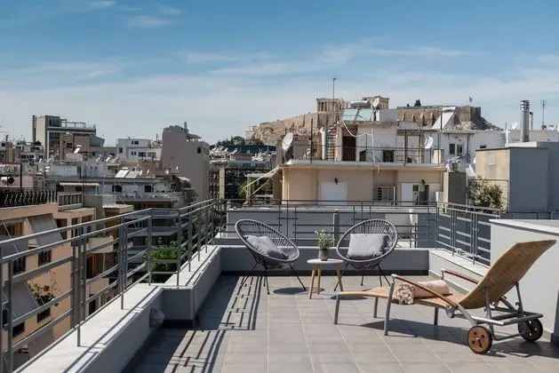 12 Keys Athens Apartments