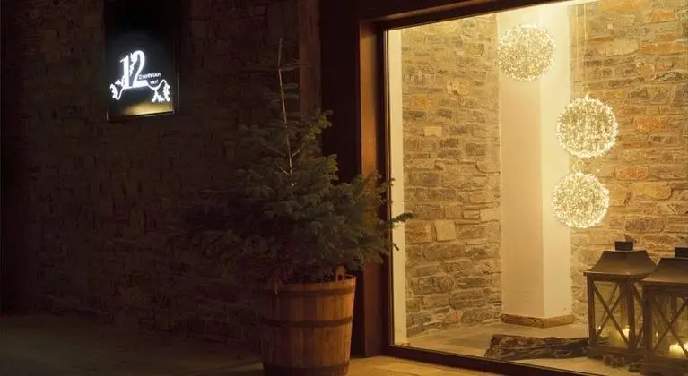 Hotel 12 Months Luxury Resort - Lobi