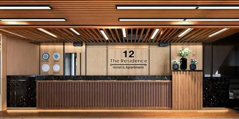 12 The Residence Hotel & Apartment - Lobi