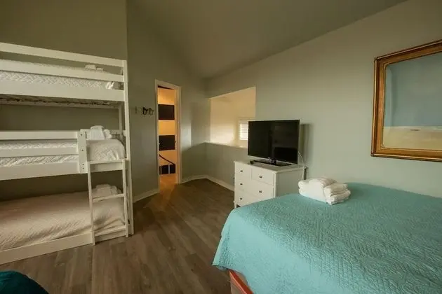 124 Capt John Fripp Villa - Oda