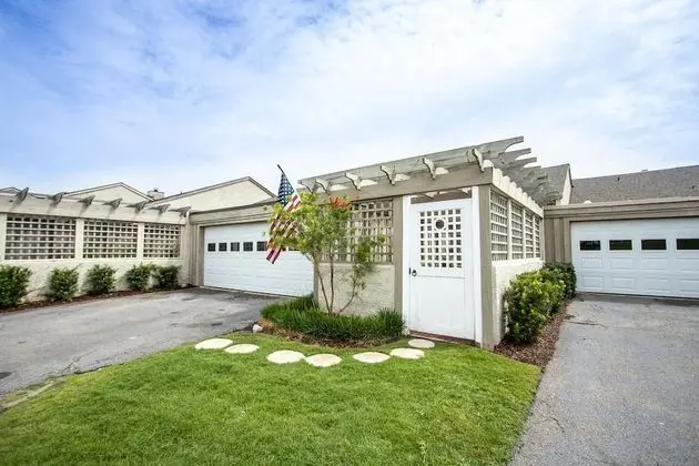 125 Ocean Point