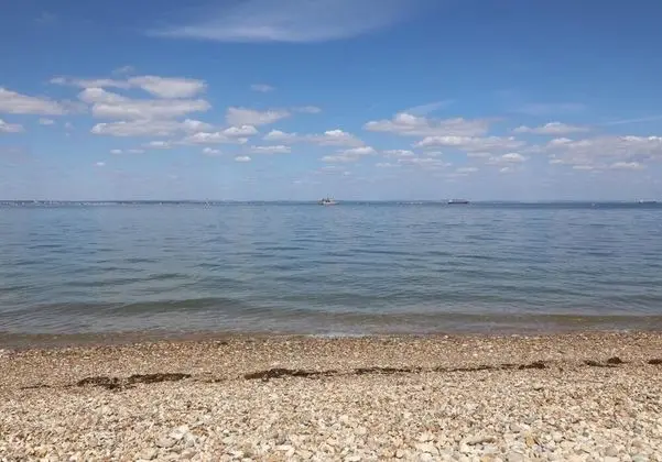 12A Solent Landing Direct Beach Access - Oda