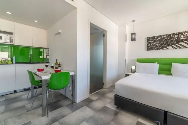 130 Rock Apartments - Mutfak