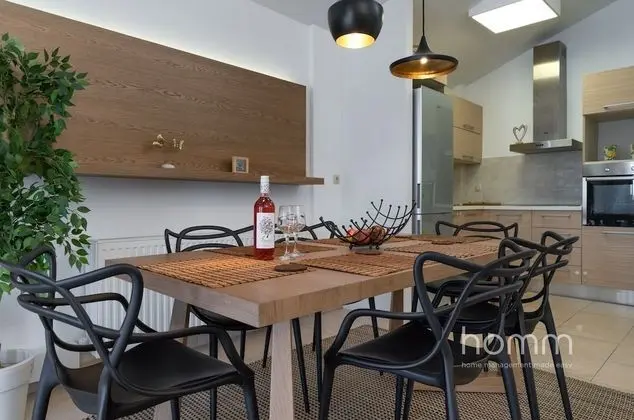 137m² homm New Apartment with Acropolis View 7ppl