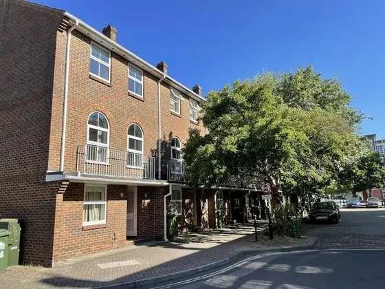 14 Oxford Mews - 5 Star Living for up to 10 People