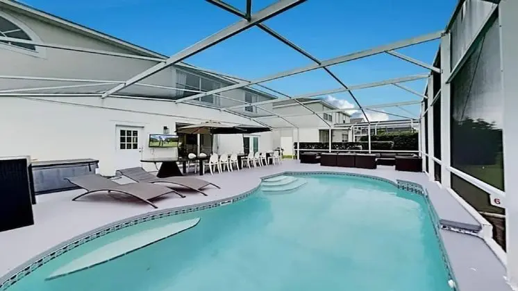 14 Room Golf Tennis Villa - Oda