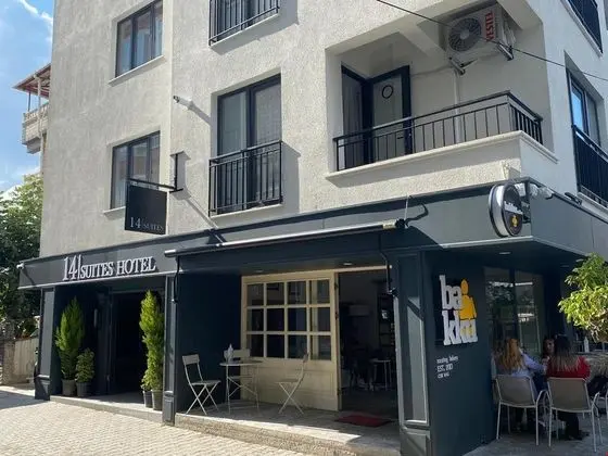 14 Suites Hotel
