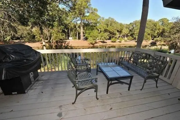 14 Turtle Lane at The Sea Pines Resort - Oda Manzaraları
