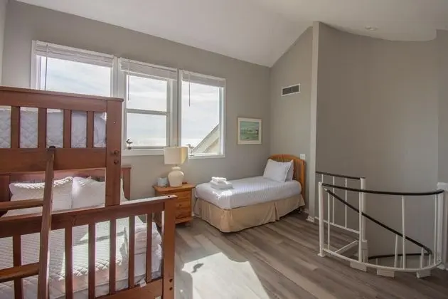 140 Capt John Fripp Villa - Oda