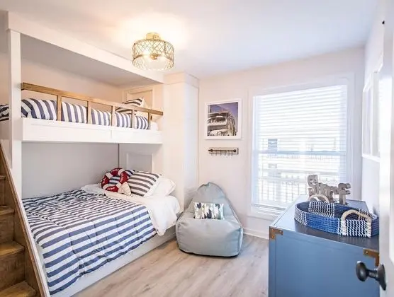 142 Capt John Fripp Villa - Oda