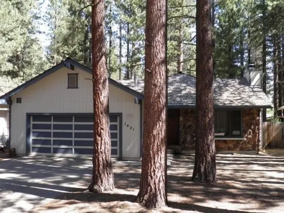 1421 Meadow Crest Drive