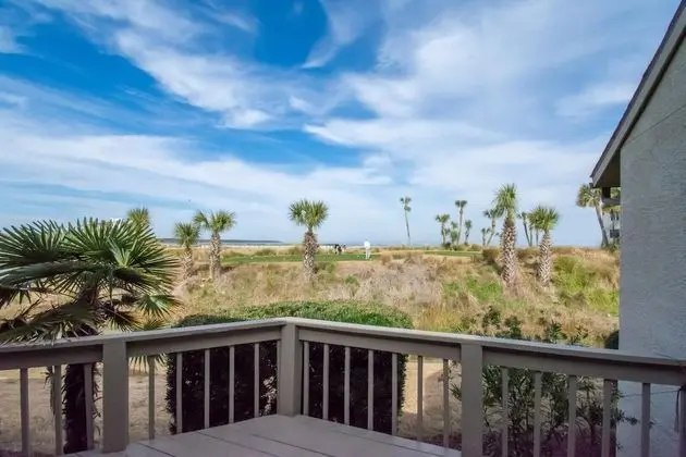 145 Ocean Point Dr