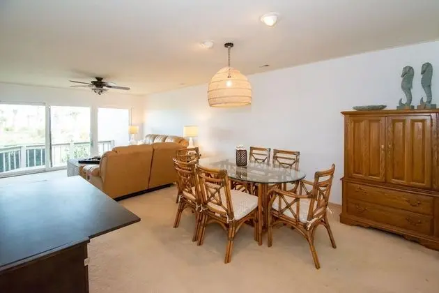 145 Ocean Point Dr - Mutfak