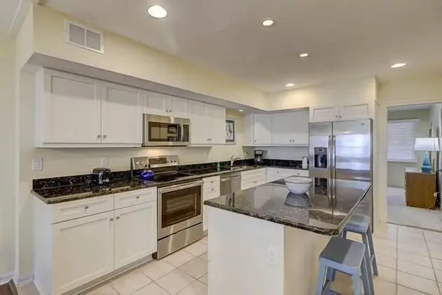 1465 Sound Villa at The Sea Pines Resort - Mutfak