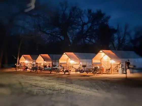 15 Blue River Camp - Glamping Cabin