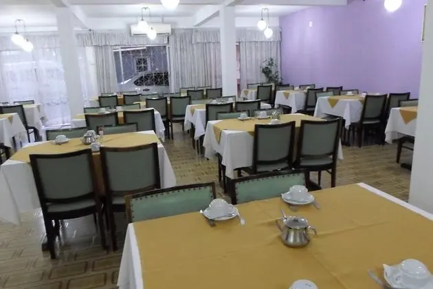 Hotel 15 de Julho - Yerinde Yemek