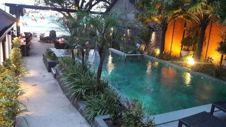 15 Palms Beach Resort - Havuz
