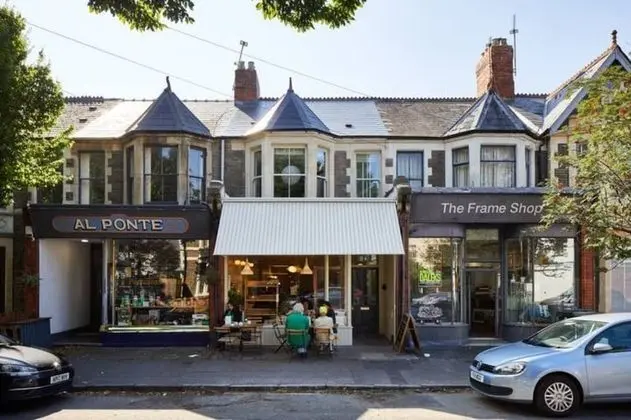 15 Pontcanna