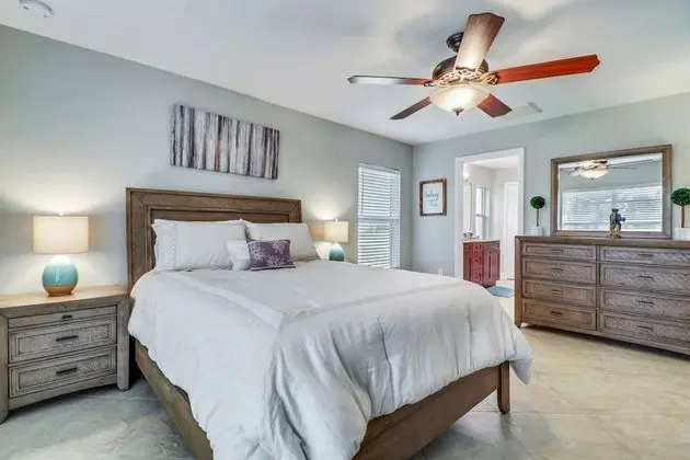 1506 SW 38th Street - Oda
