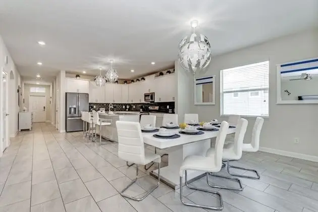 1561fd High End Champions Gate Furnished 6 bed - Mutfak