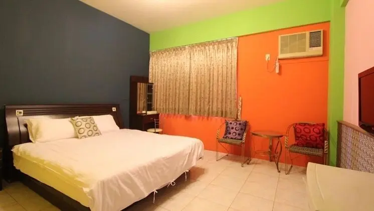 16 Alley Hostel