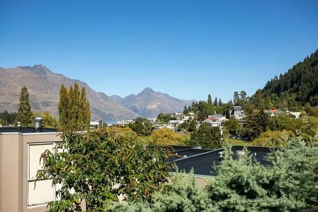 16 guests. Unique, central, mountain & lake views