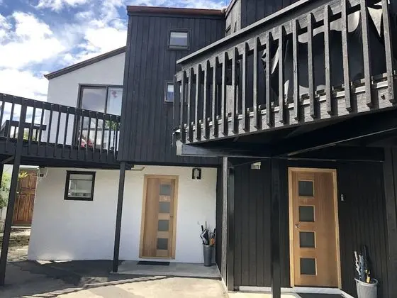 16 guests. Unique, central, mountain & lake views - Dış Mekan
