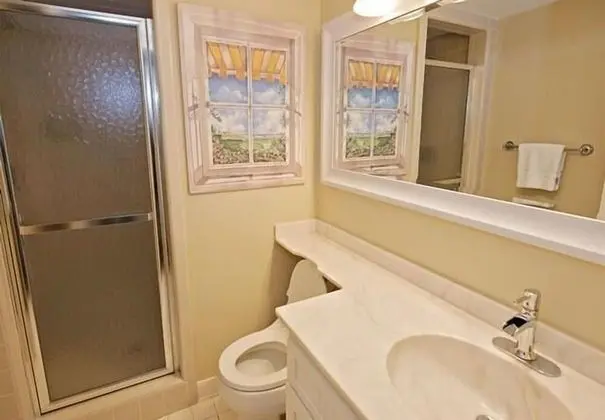 16 Mizzenmast Court at The Sea Pines Resort - Banyo Tipleri